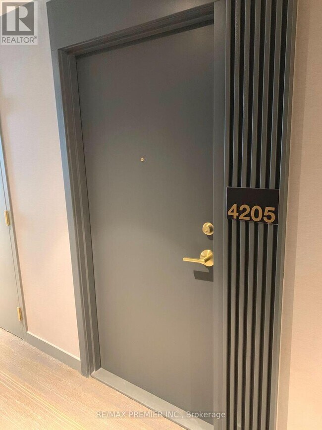 Photo - 898 Portage Pkwy Unit 4205