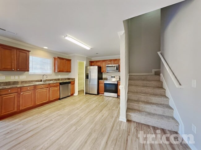 Photo - 5003 Mallison Way