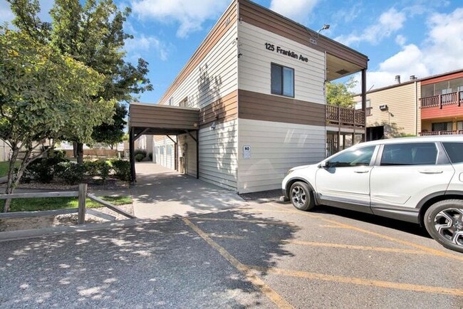 Building Photo - Charming 2-Bed Condo Near CMU & St. Mary’s...