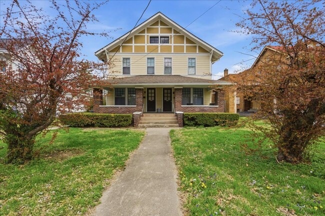 Building Photo - 5334 E Washington St Unit 5334 E Washington St -  3