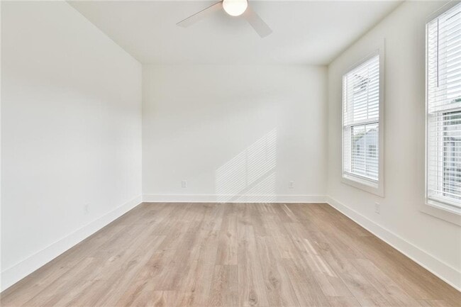 Photo - 235 Firefly Cir