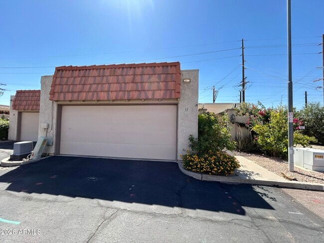 Photo - 5100 N Miller Rd