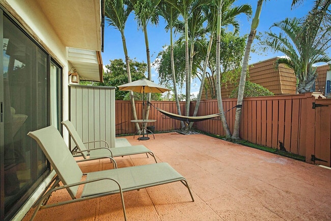 Photo - 2876 Waterford Dr S