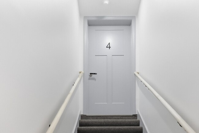 Photo - 114 N Franklin St Unit 1