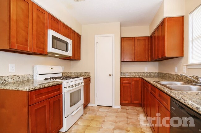 Photo - 7206 Sonnet Glen Ln