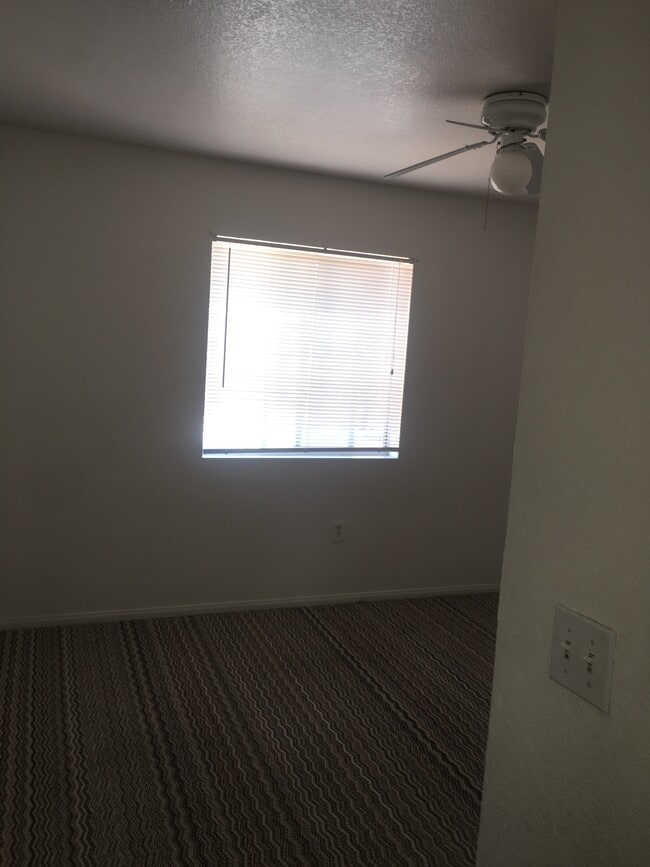 Photo - 191 W State St Unit #4