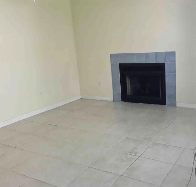 Photo - 4022 Tumble Wood Trl Unit 103