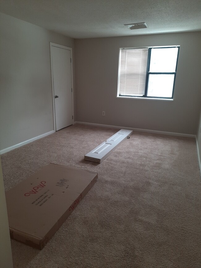 Photo - 10 Longworth Ave Unit 10