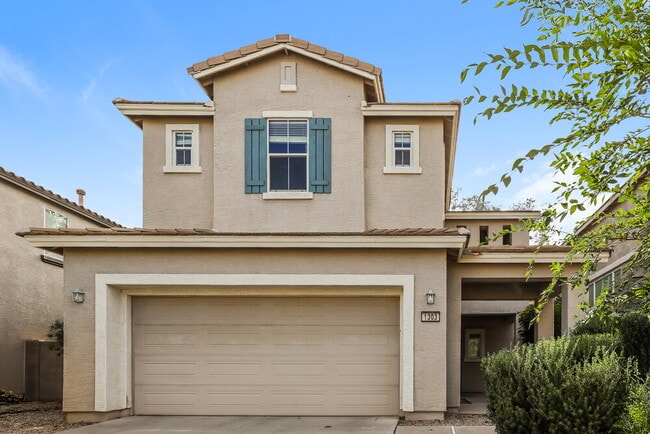 Building Photo - 1303 E Julian Dr