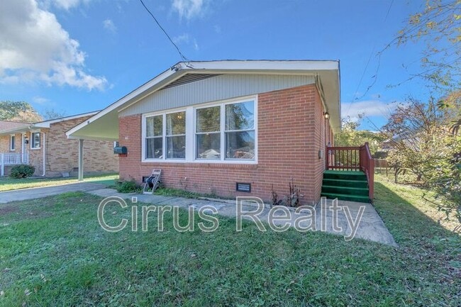 Photo - 417 Greenbriar Ave