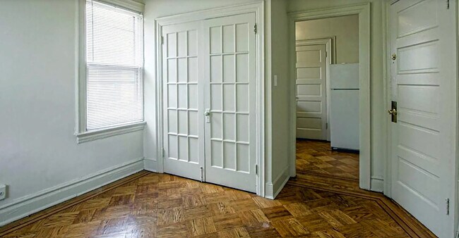 Photo - Saratoga Apartments