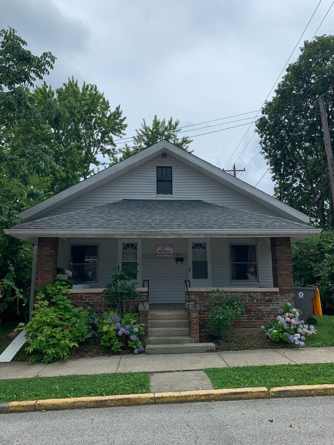 Photo - 5 bedroom Available!! ***AUG 2027*** 5 bed, 3 bath Near Kirkwood!