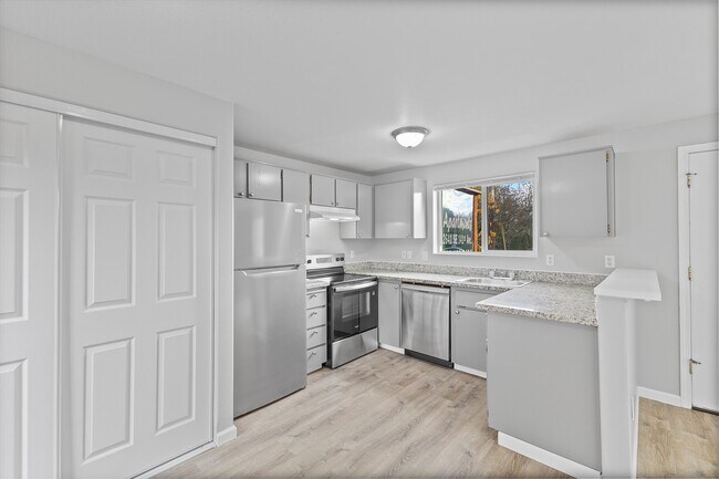 Photo - Garden Apartments