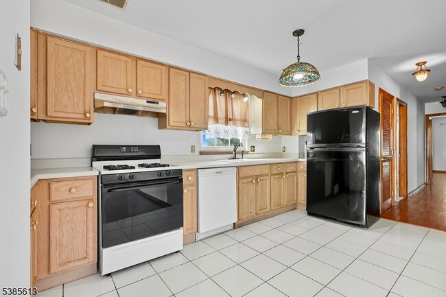 Photo - 87 Cottage St