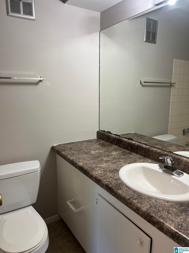 Photo - 3350 Altamont Rd S Unidad E6