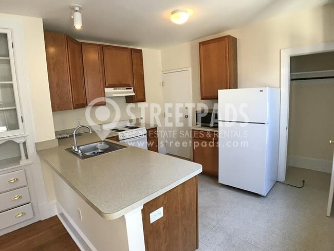 Photo - 2 bedroom in Cambridge MA 02139