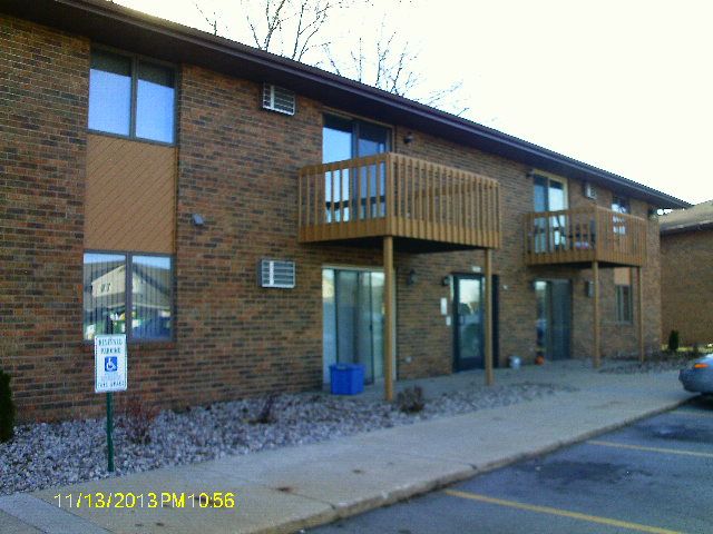 Washington Square - Washington Square Apartments