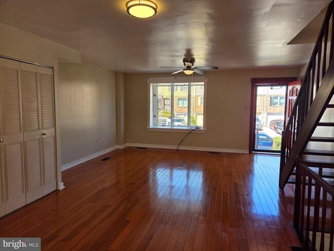 Building Photo - 8044 Mars Pl