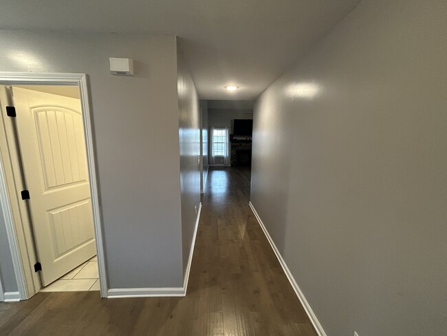 Photo - 721 Tidwell Dr