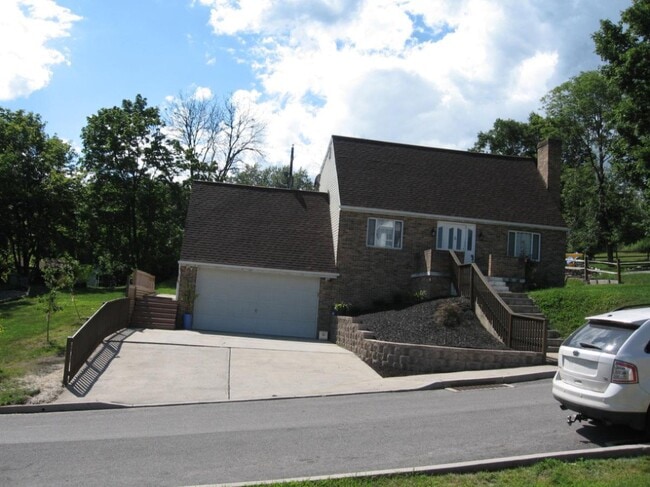 Photo - 1815 N 6th Ave