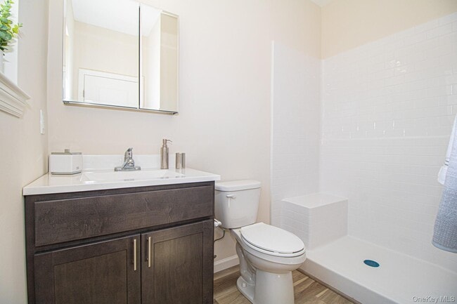 Photo - 201 Ashley Ct