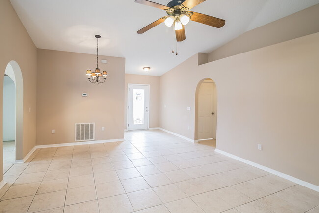 Photo - 12607 Reeding Ridge Dr N