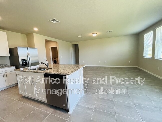 Photo - 1061 Oak Vly Dr