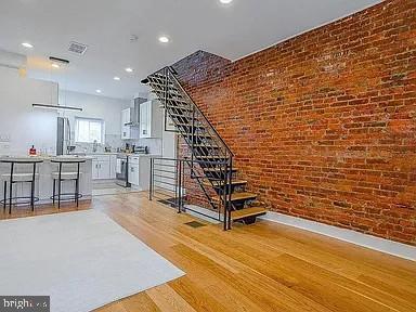 Photo - 913 S Yewdall St