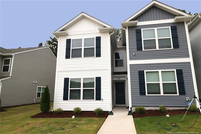 Building Photo - 5810 Brambleberry Way