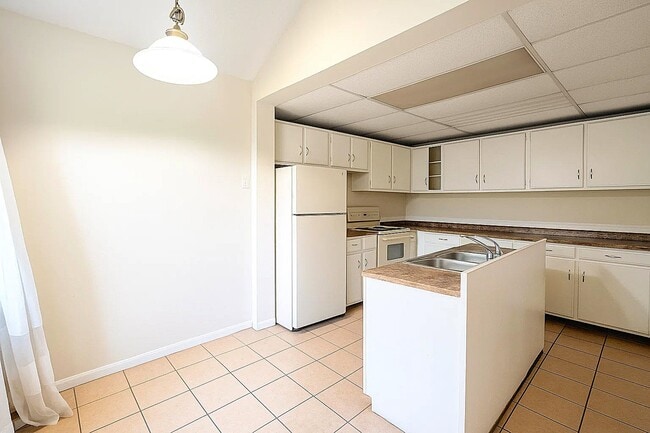 Photo - 616 N Exeter Ave