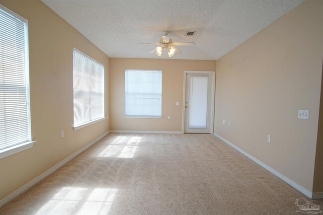 Photo - 8061 Stonebrook Dr