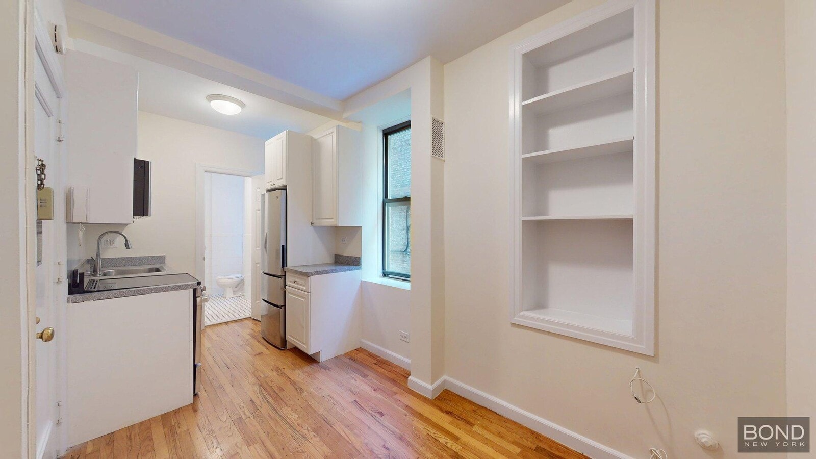 Photo - 305 W 45th St Apartamento Unidad 1L