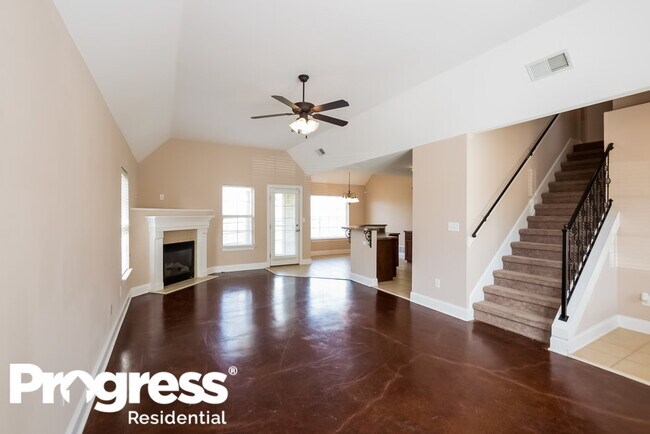 Photo - 5663 Bedford Loop W