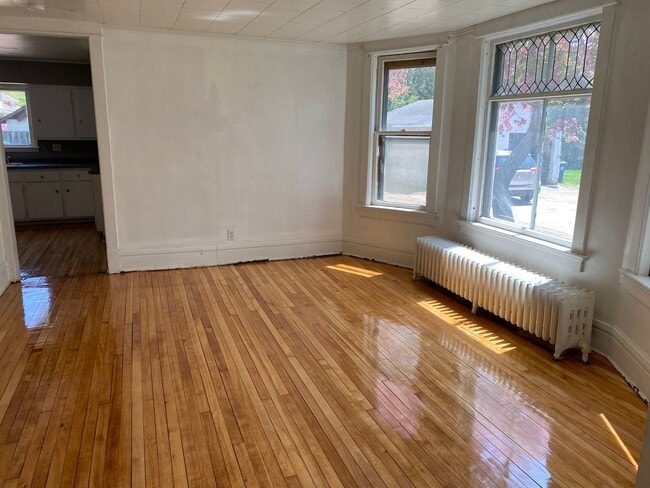 Photo - 1339 Grand Ave Unit Lower