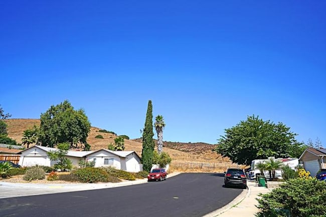 Photo - 9859 Gandy Ave