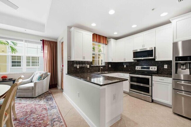 Photo - 11850 Valencia Gardens Ave