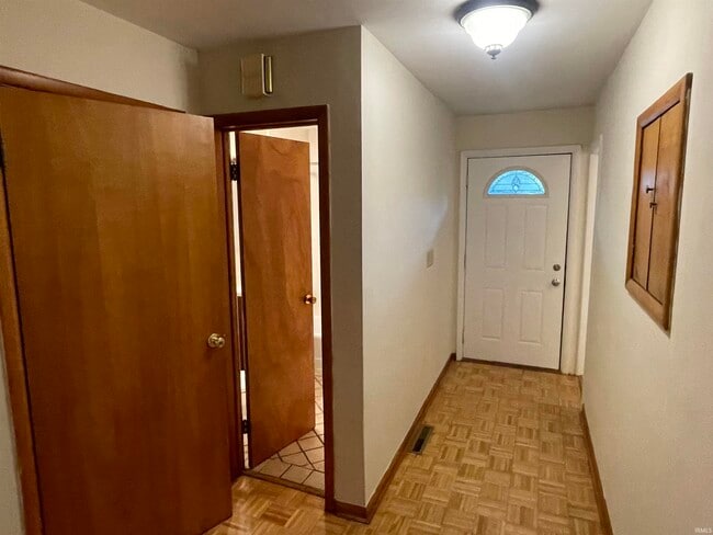 Photo - 604 S Swain Ave