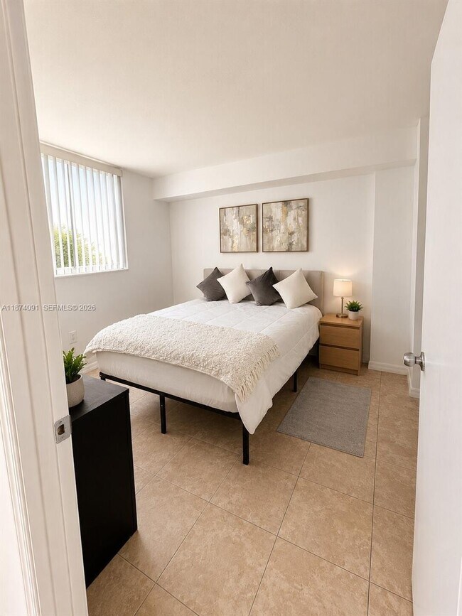 Photo - 102 SW 6th Ave Unit 205
