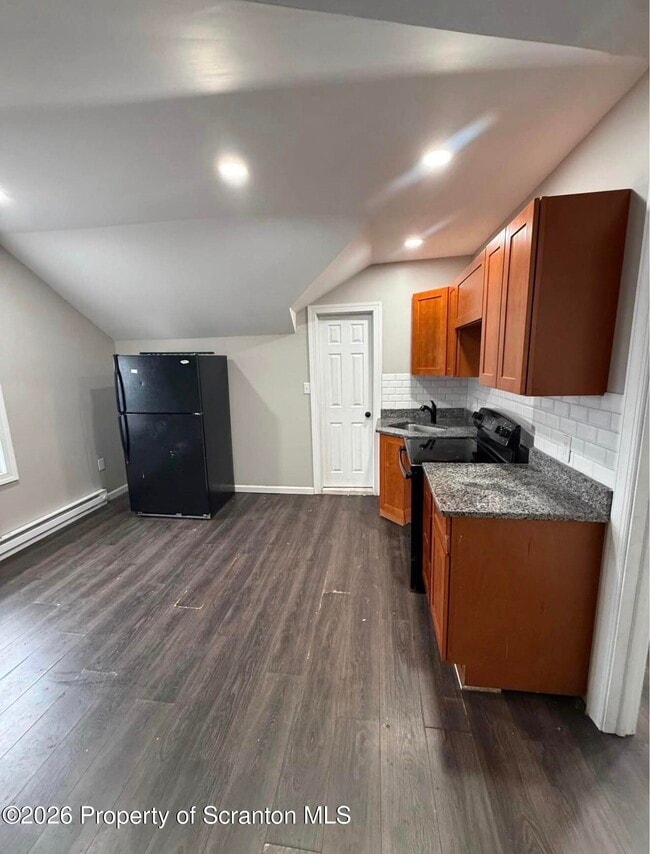 Photo - 39 W Ridge St