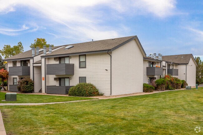 Photo - Miramar Apartments