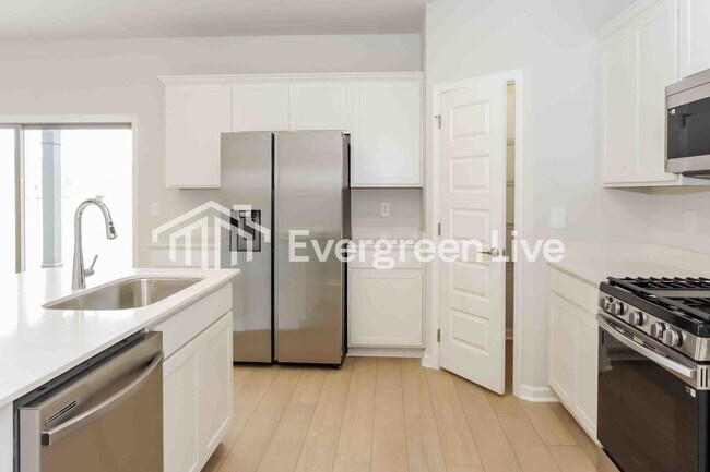 Photo - 315 Allene Wy