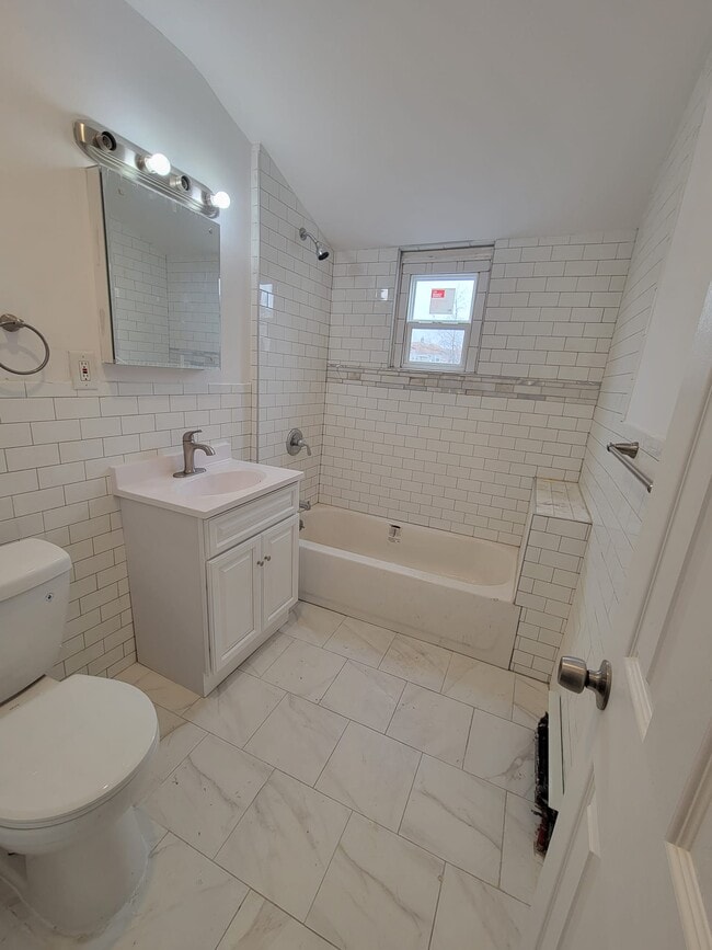 Photo - 1323 McBride St Unidad 2