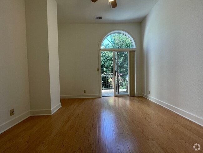 Building Photo - East Main Street Unit 43 A Rental