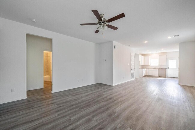 Photo - 16618 Moss Ln