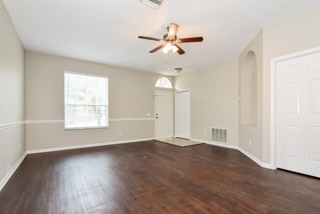 Photo - 18217 Brookpark Dr