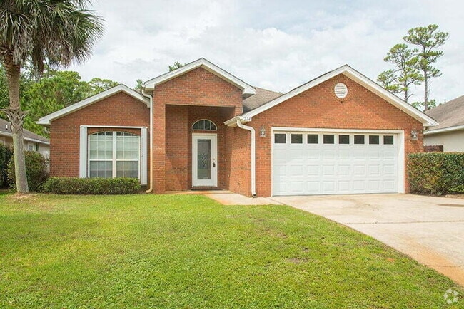 Building Photo - Spacious 4-Bedroom Sanctuary in gated comm... Rental