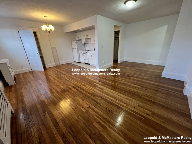 Photo - 20 Mt Vernon St Condo Unit 24 203