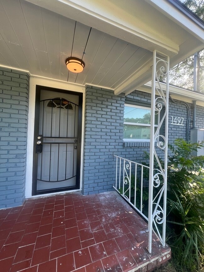Photo - 1497 W 13th St