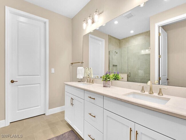 Photo - 2561 Seychelles Dr Unit 308