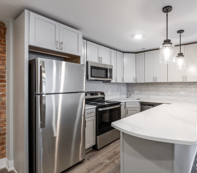 Photo - 1214 N La Salle Dr